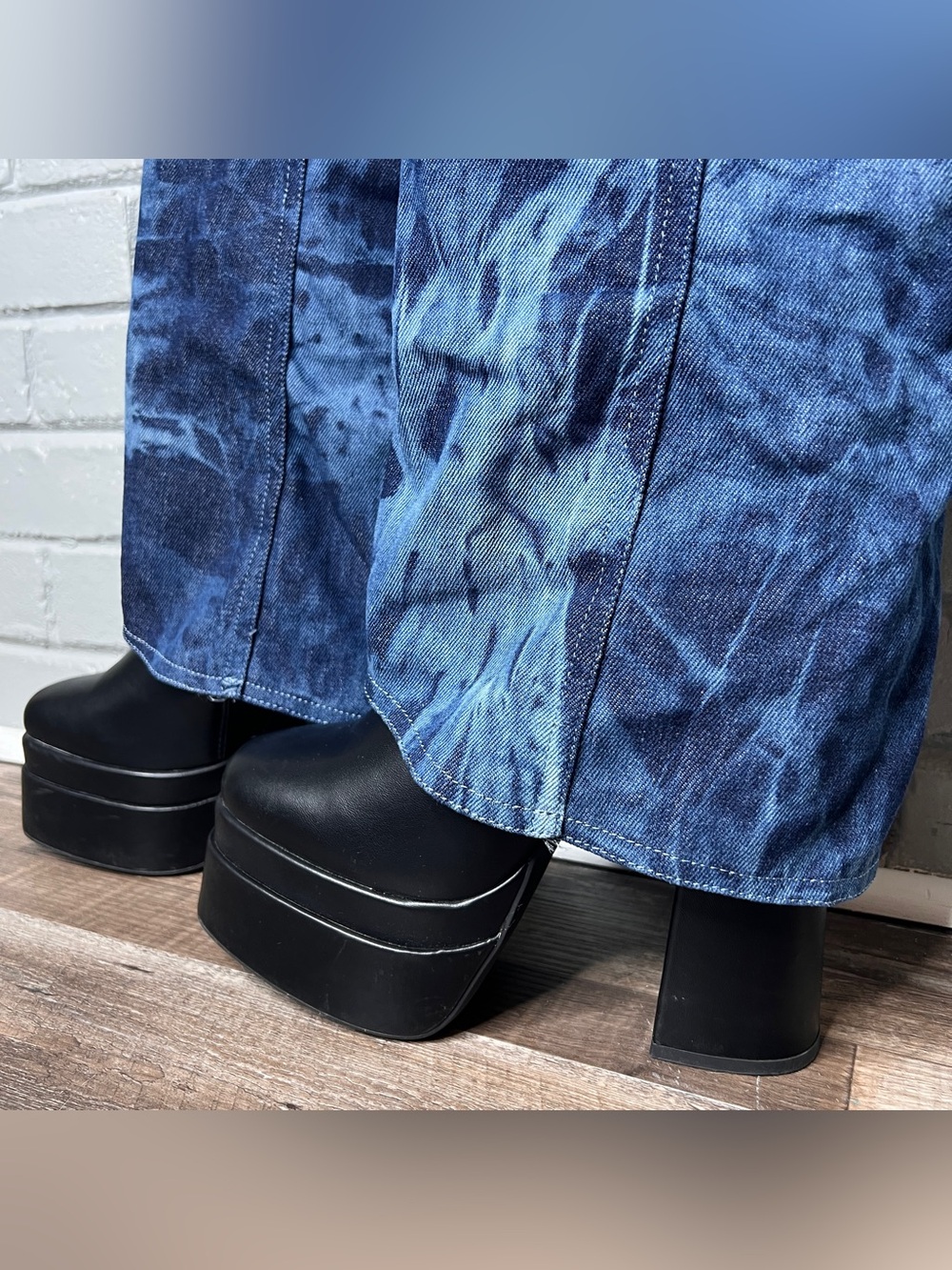 Women's Knee-High Fold-Over Denim Gaiter sleeve Black Platform Boots Size 10 - Picture 3 of 16